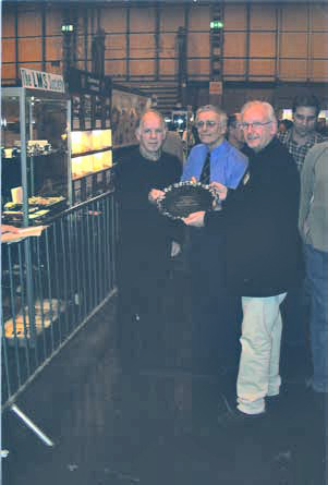 Presentation of The LMS Society Award at Warley 2007.